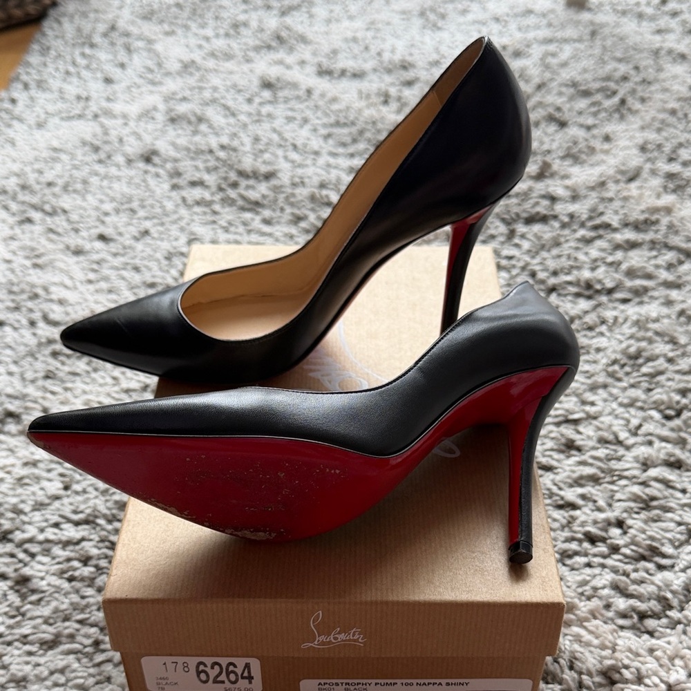 Christian Louboutin Apostrophy Black pumps 37 100mm